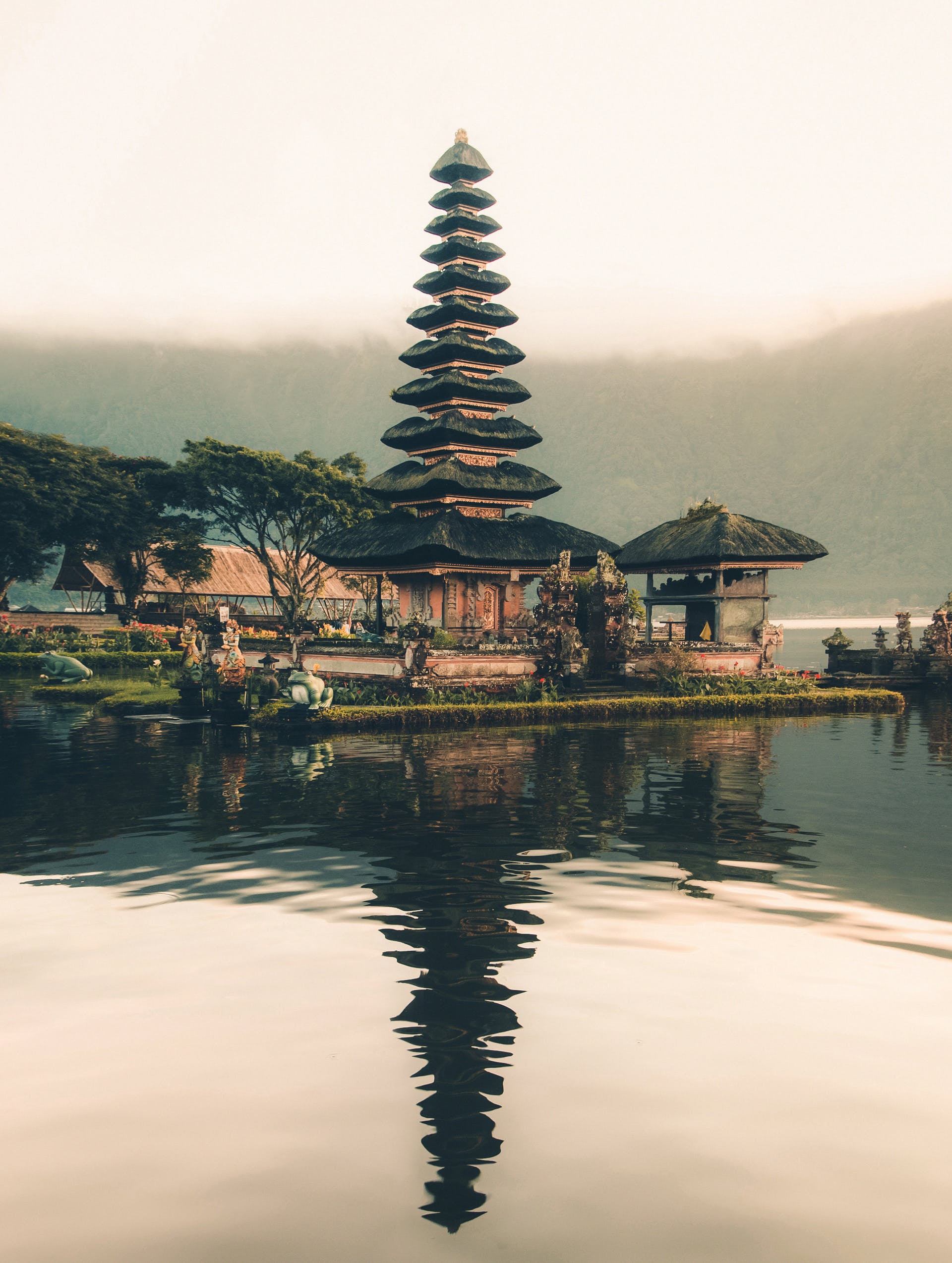 This is the most important Shiva temple in Bali. Mountains near Bedugul feed Lake Bratan and its waters are essential for irrigating the surrounding land. That helps to guarantee its fertility. The layout is square with courtyards that are separated by low walls, each with ornate gates. While the inner courtyard is the most important for ceremonies, the middle one is where devotees leave offerings. It is regarded as the place where the human reaches the divine. The outer courtyard is purely secular.