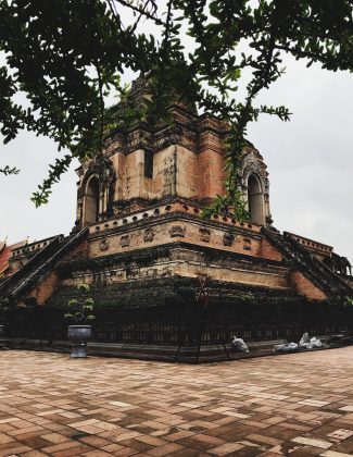 The Emerad Buddha, one of Thailand&rsquo;s most significant religious objects, was originally in Wat Chedi Luang. The original Emerald Buddha now resides in Bangkok, but Wat Chedi Luang has a replica.