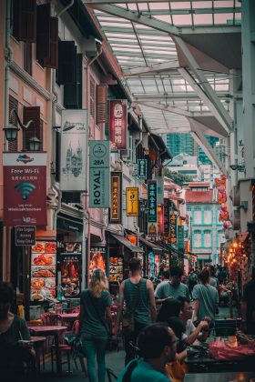 In this district, you can find one of the most beautiful temples called the Buddha Tooth Relic Temple.