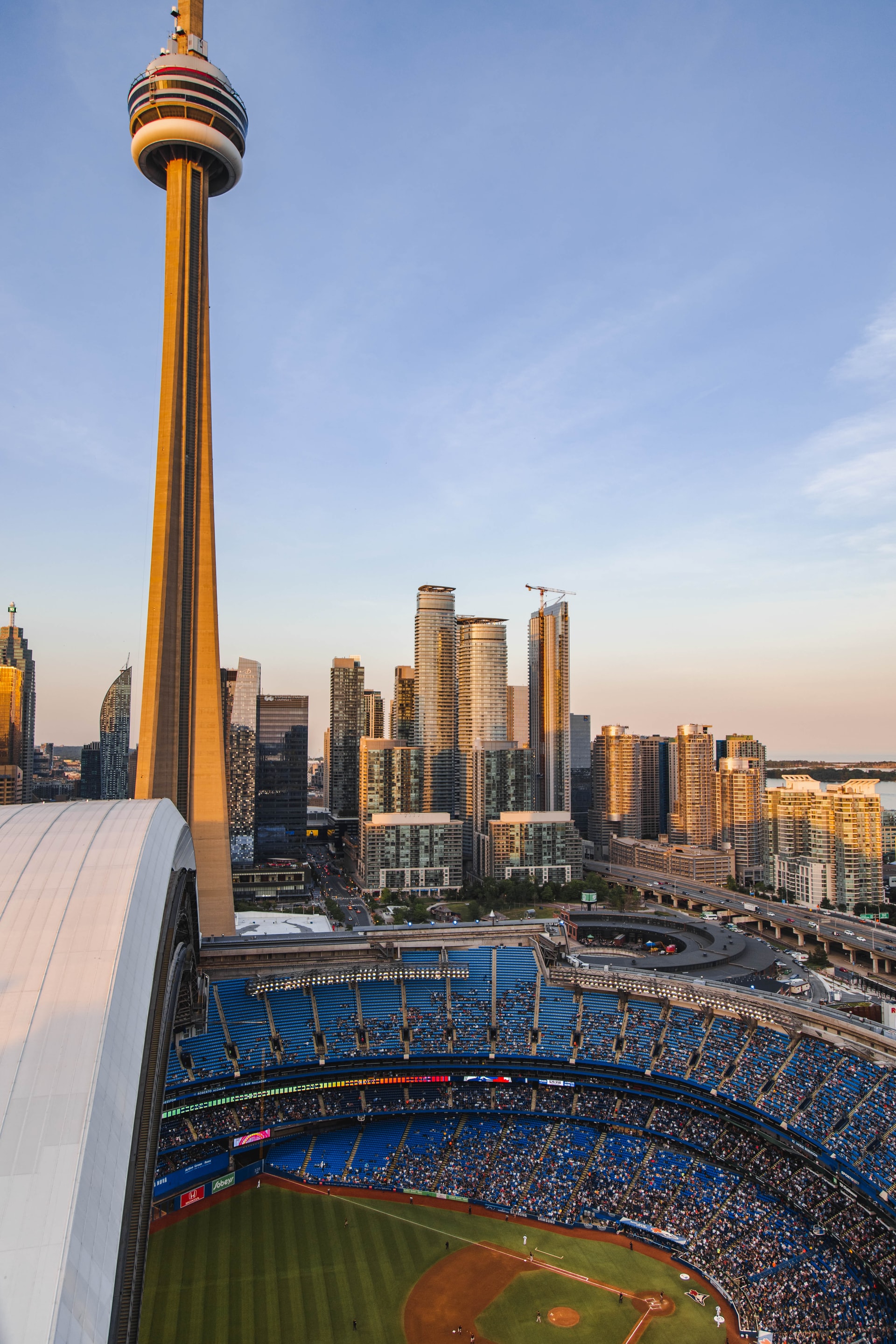 . If not, the Rogers Centre structure is still cool to see from the outside as it has a fully retractable roof, perfect for enjoying baseball games on sunny days.
