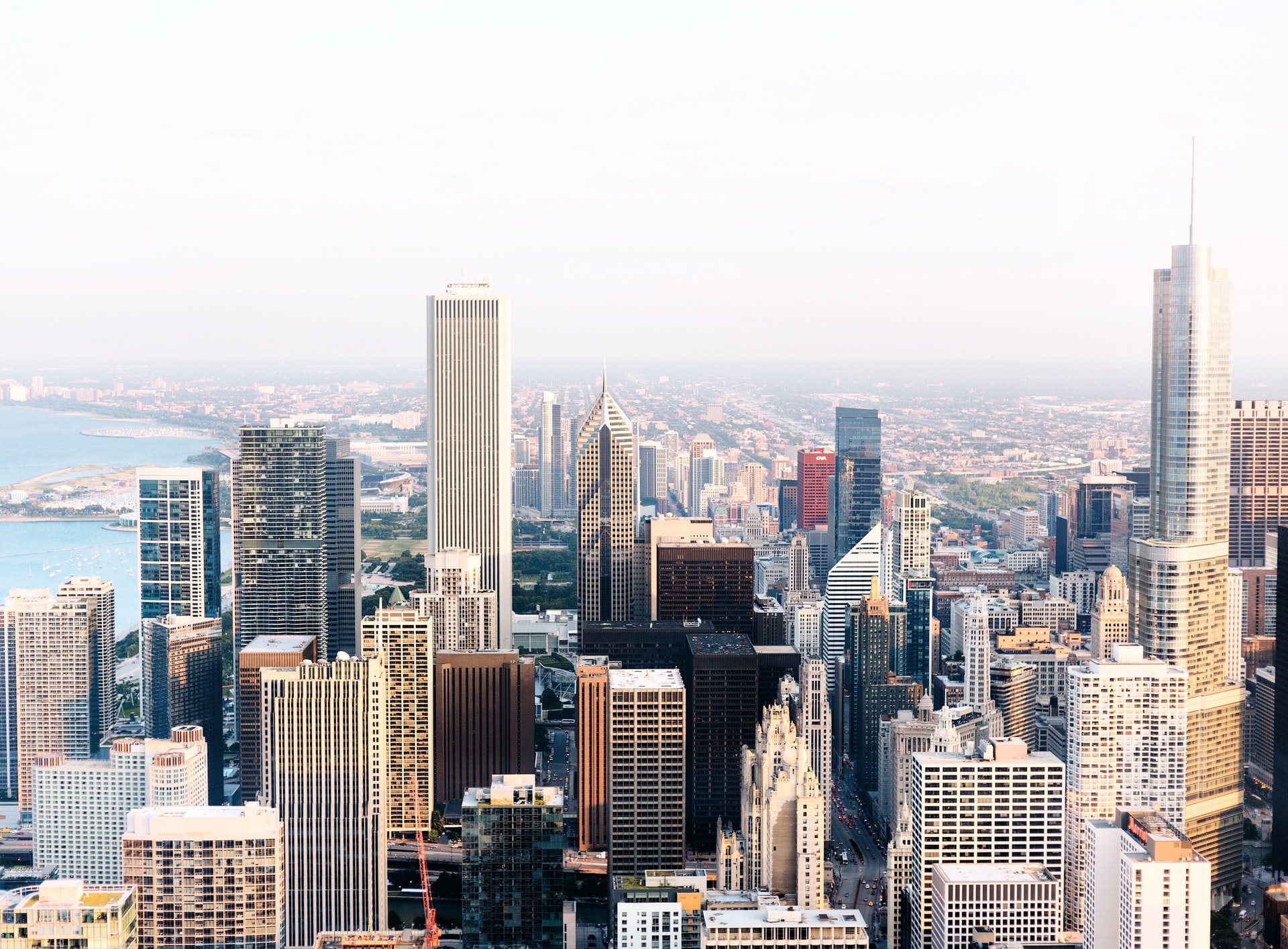 Most of Chicago’s skyscrapers are in Downtown and further construction is in the planning and development stage. Your album of Chicago photos will not be able to avoid them.