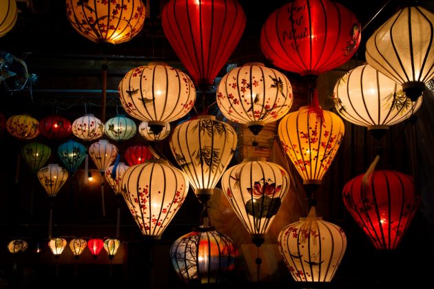 The lantern lined streets, colorful buildings, riverboat tours, and unique restaurants are enough to entertain any tourist.