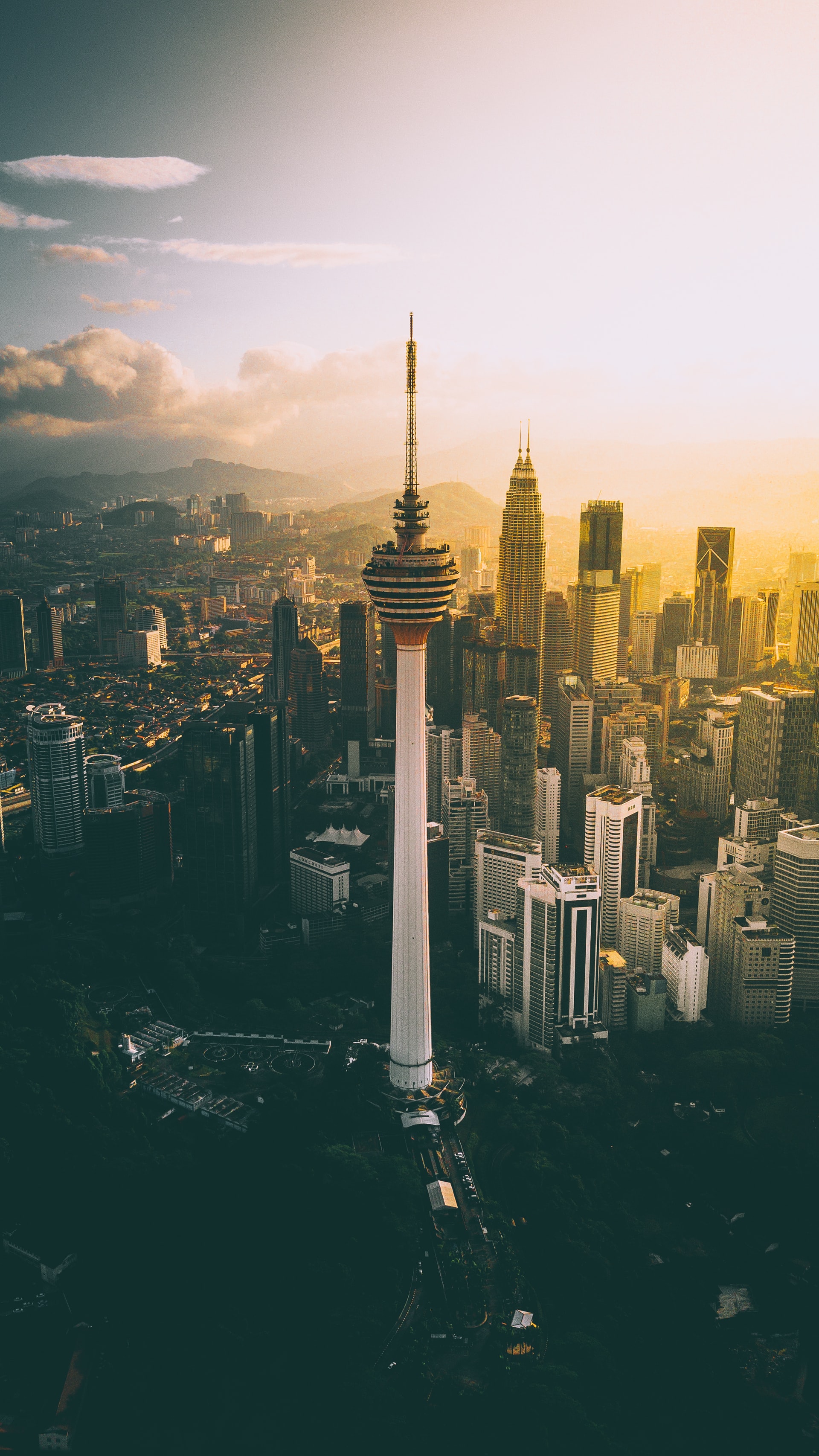 Many tourists stay in Bukit Bintang because of how central it is. If you're looking for a great hotel, Hotel Meliá Kuala Lumpur is one of the best options. There is a stunning rooftop hotel with a view of the Petronas Towers, and you'll have easy access to the rest of the city.