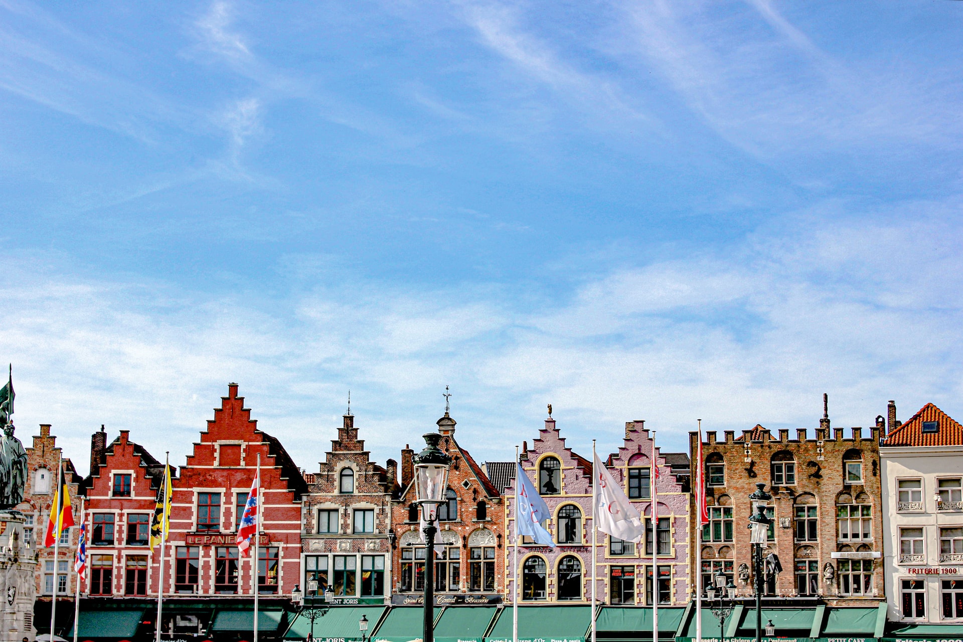 Belgium is known for its beer and chocolate, a strange combination in many ways. If you head for Markt Central, you will find plenty of bars and restaurants to sample those and the other things for which Flanders is rightly proud.