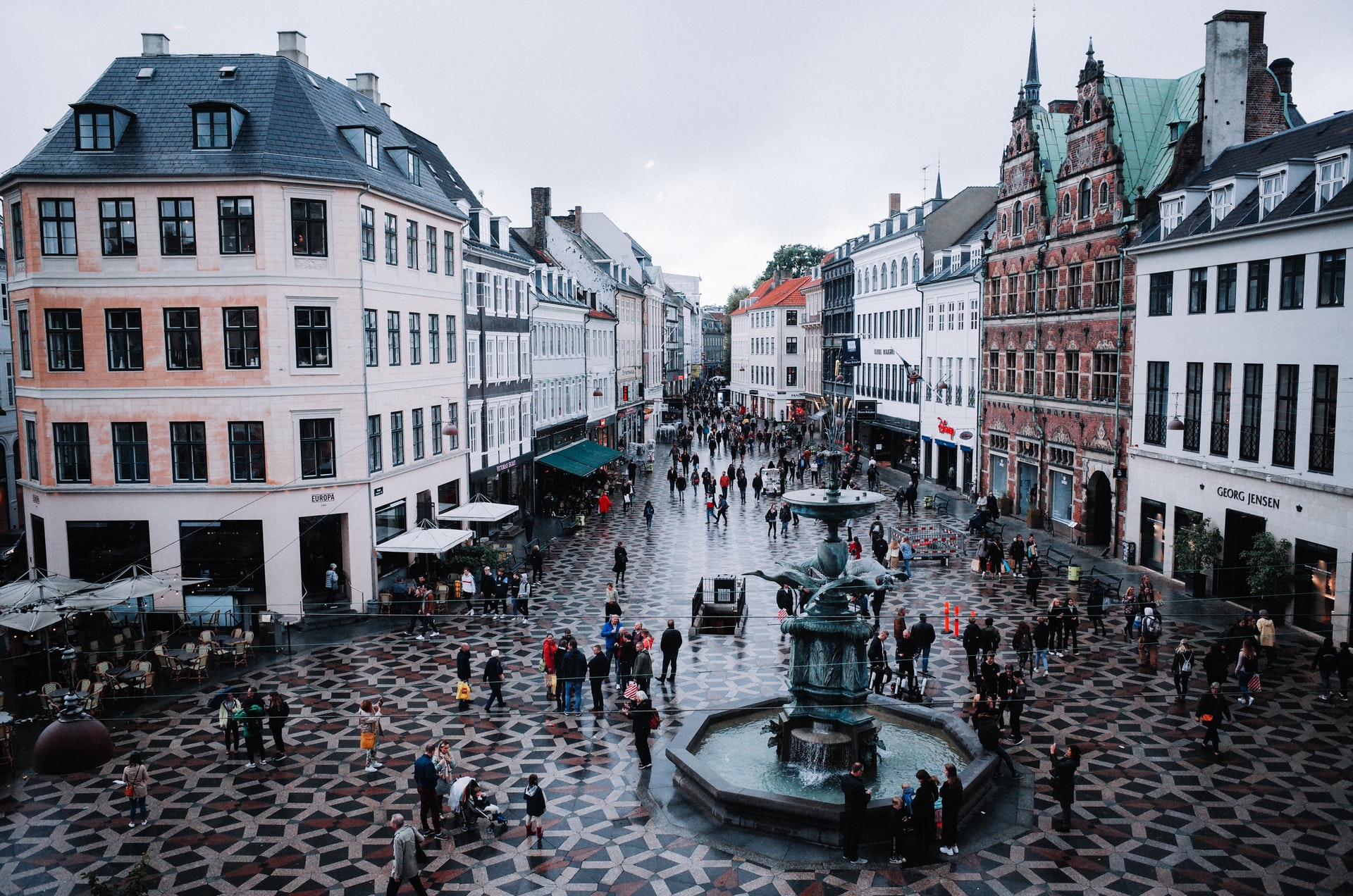 For those who just want to walk around the city, Stroget is the place to go. Stroget is the longest pedestrian-only street in Europe and you can easily find it in Downtown Copenhagen. You can find everything at Stroget from luxury brands to well-known shops and quaint cafes for when you’re tired.