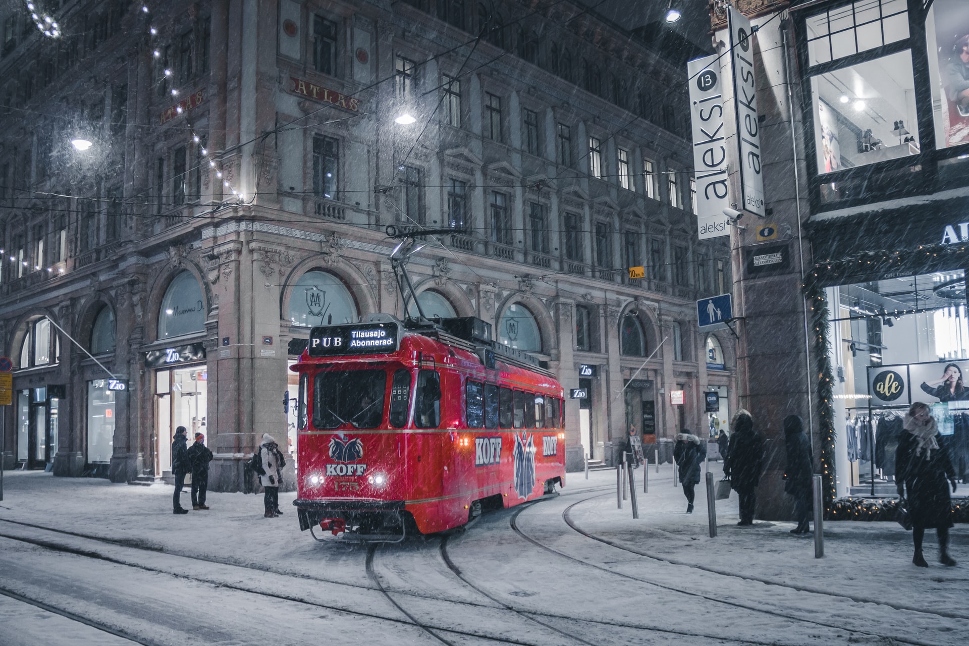 To get around Helsinki travel in the city trams. Helsinki possesses among the oldest electrical tram networks in the world and it has almost 100 kilometres of routes. Winters involve plenty of snow in Helsinki so even the shortest of journeys on trams make sense, rather than walking. Remember that snow turns to slush so you can certainly get your feet wet in Helsinki in winter.