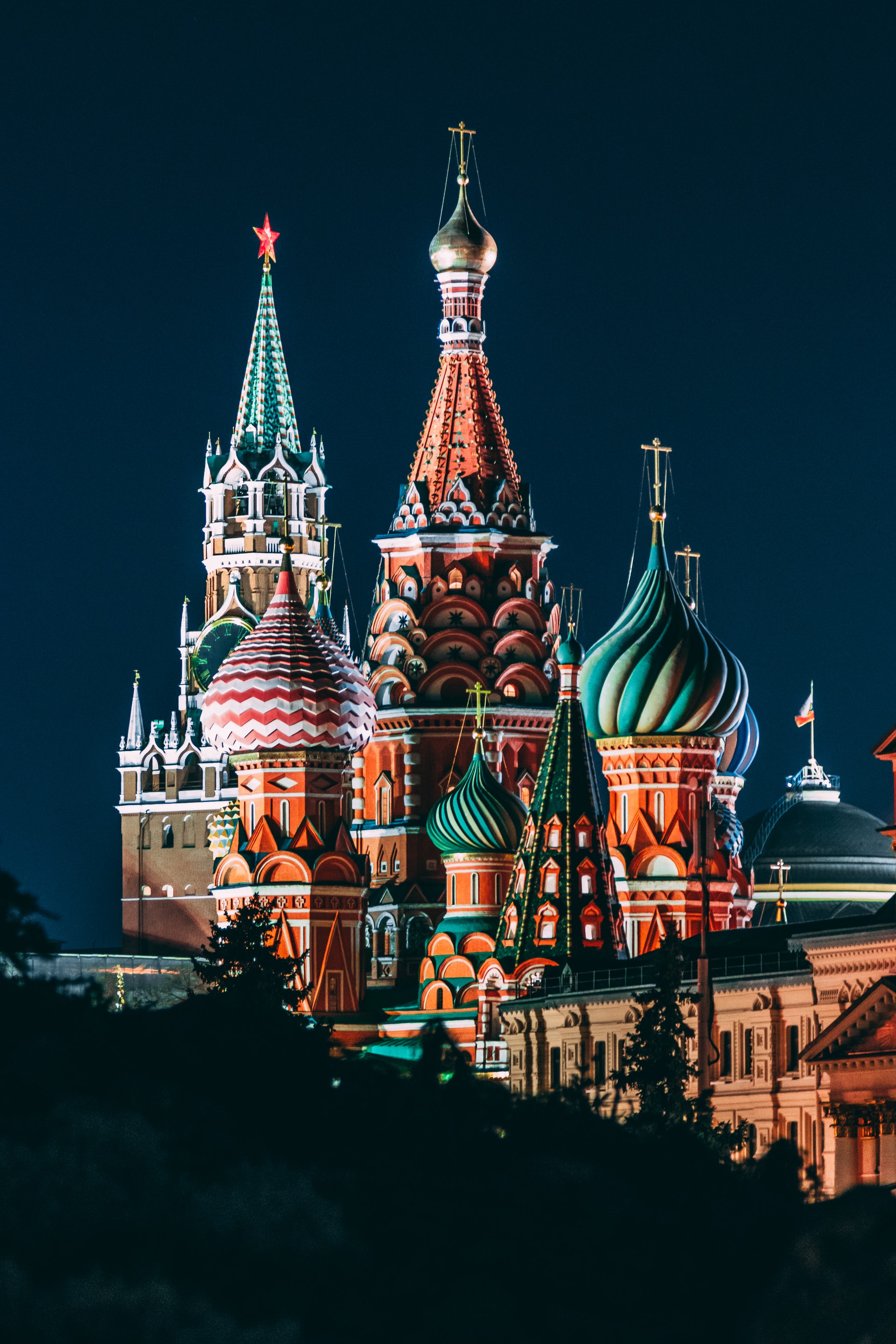 Few cathedrals make such an instant impression on the visitor than St. Basil’s on the south side of the Square. No collection of Moscow photos is complete without the inclusion of this colourful cathedral. These days, there are only intermittent services held here because St Basil’s is now part of the State History Museum.