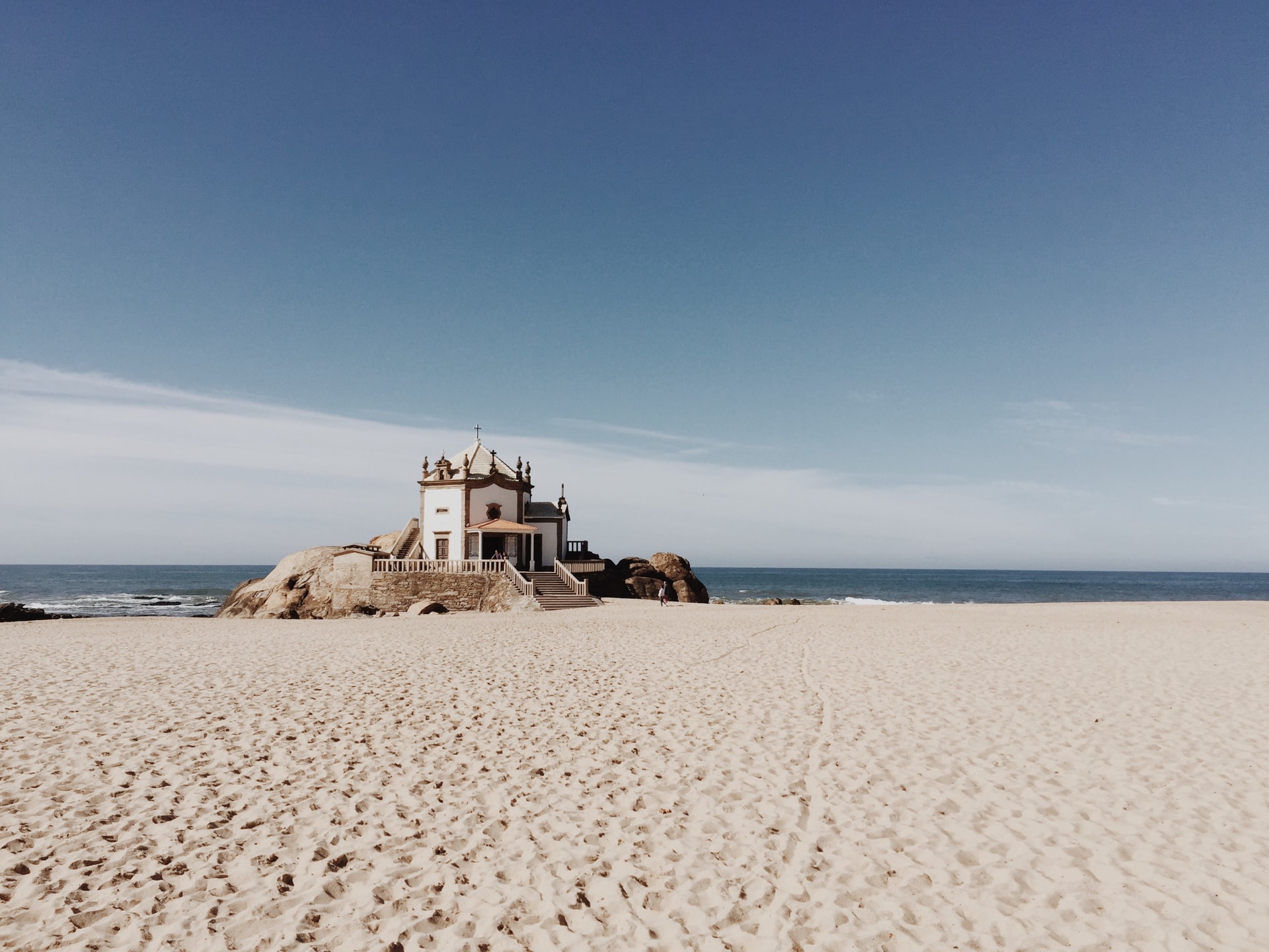 No trip to sunny, hot Portugal would be complete without a visit to the beach. Porto is on the country’s coast, Costa Verde, so you can find plenty of white sand beaches. One of the closest beaches is Praia do Carneiro, perfect if you have a limited amount of time. If you like to surf, Praia de Matosinhos has great, strong waves. For couples looking for a bit of romance, Praia do Senhor da Pedra is an isolated beach on the south of Porto.