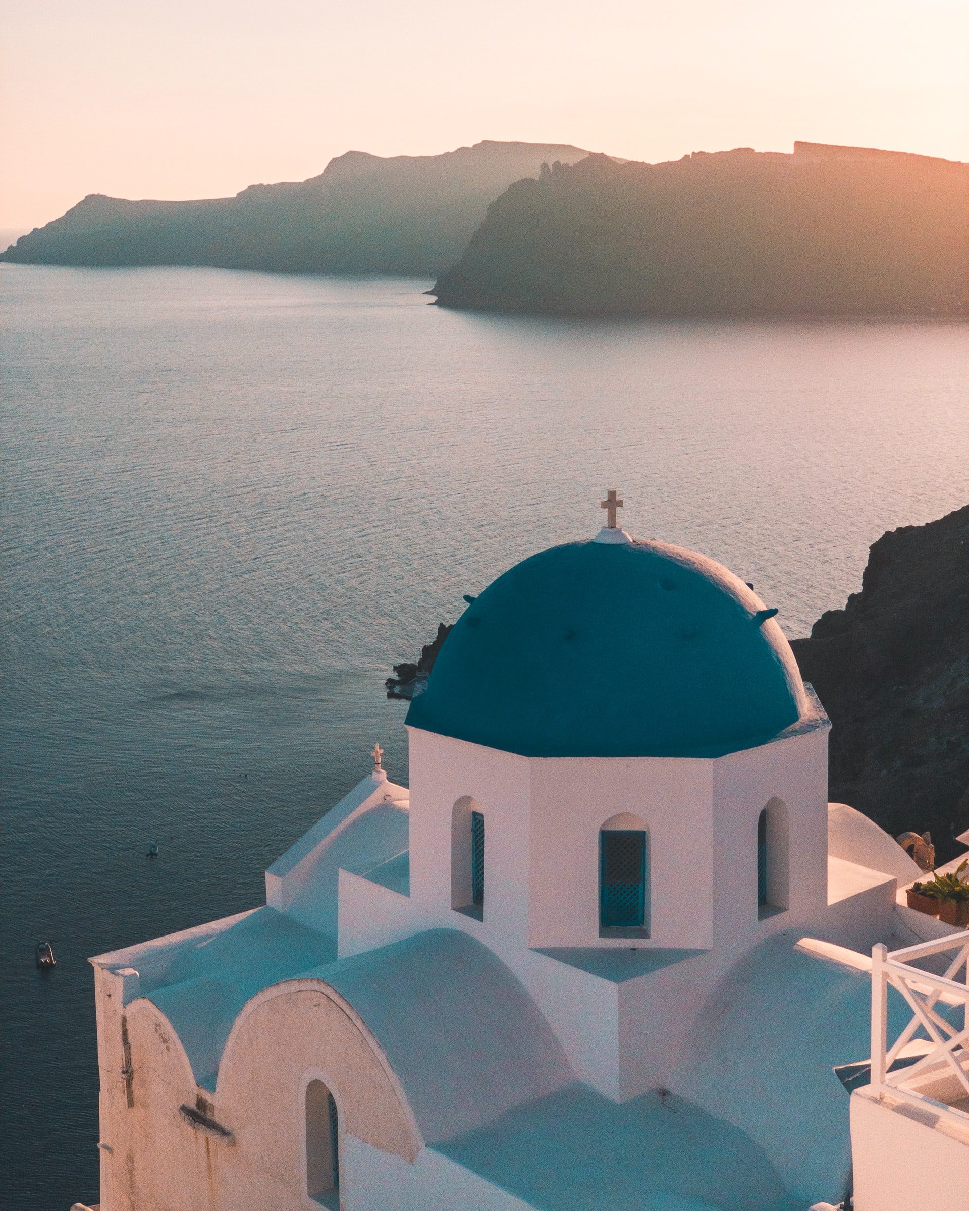 Sunset cruises from the port are hugely popular throughout the summer but you will need to book in advance to avoid disappointment. Make sure you have protection from the sun in the heat of the day. The sun and the pleasant breezes can combine to burn you if you are not careful.