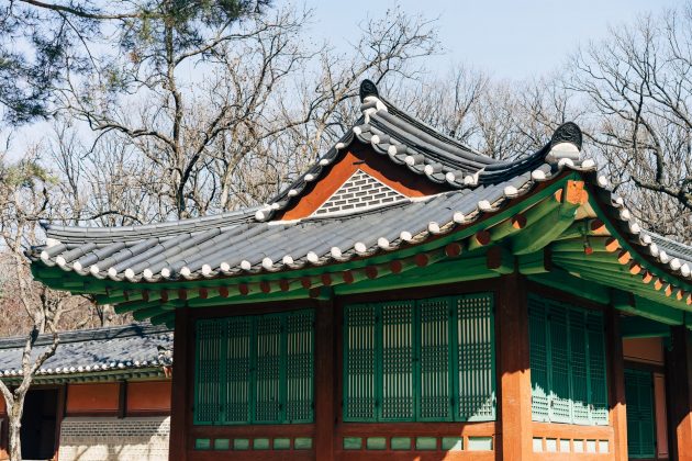 It also has a 75-foot tall statue of Buddha on the grounds to watch over the inhabitants of Seoul.