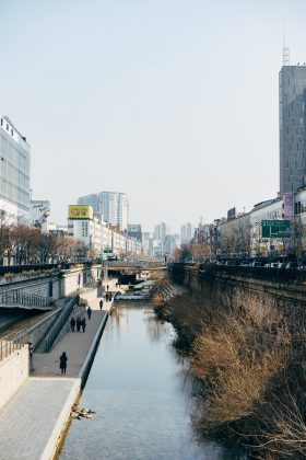 Although Seoul is a bustling city, Han River flows through the heart of it.